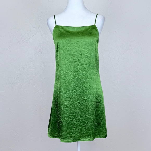 NWT Enza Costa Grass Green Hanmered Satin Mini Spaghetti Strap Slip Dress XS 0 - Picture 1 of 15